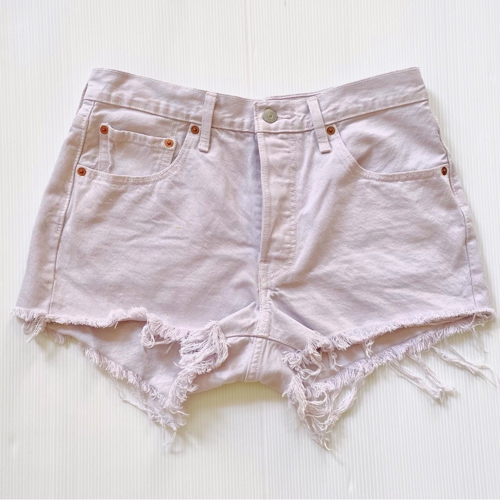 LEVI'S 501 Shorts Women’s 30 Frayed Hem Lavender Button-Fly Pastel Denim